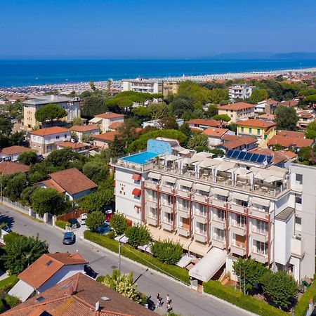 Hotel Nuova Sabrina Marina di Pietrasanta Exterior foto