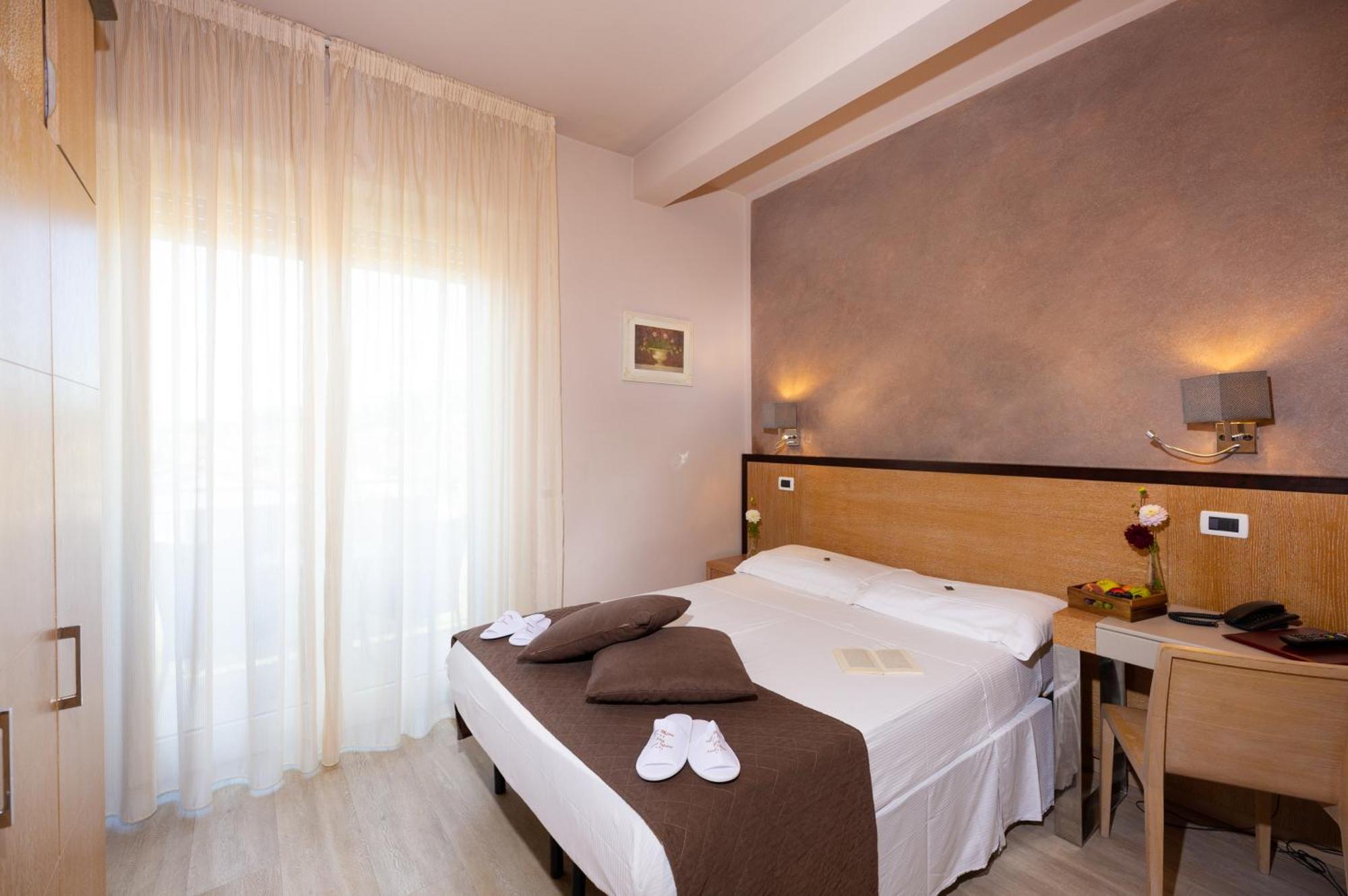 Hotel Nuova Sabrina Marina di Pietrasanta Exterior foto